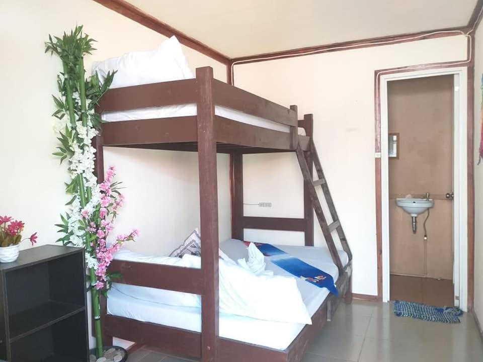 Backpackers Inn Gardenview Inn El Nido Buitenkant foto